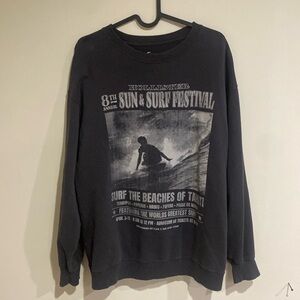 Hollister Black Surf Graphic Women's Crewneck Sweater